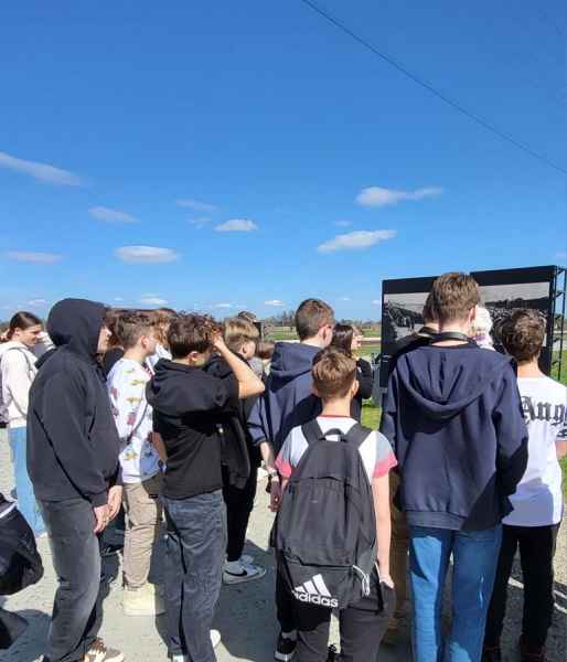 Wizyta kl.8 w Muzeum Auschwitz-Birkenau